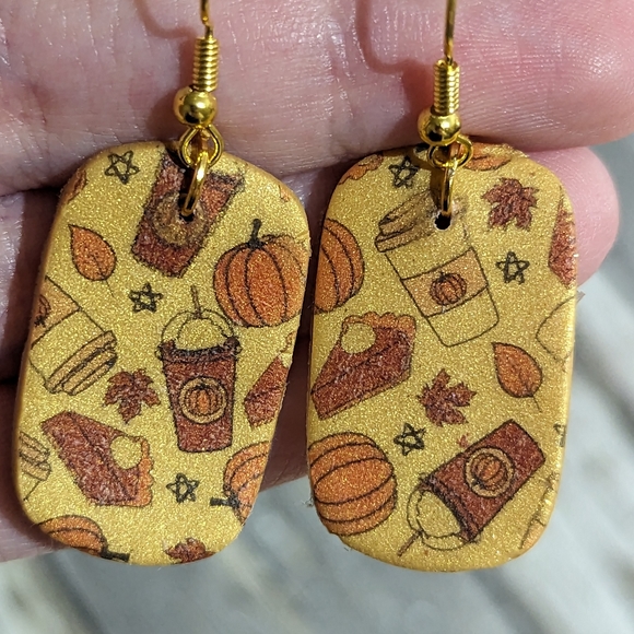 🎃Pumpkin Spice Clay Earrings NEW! - Picture 3 of 3